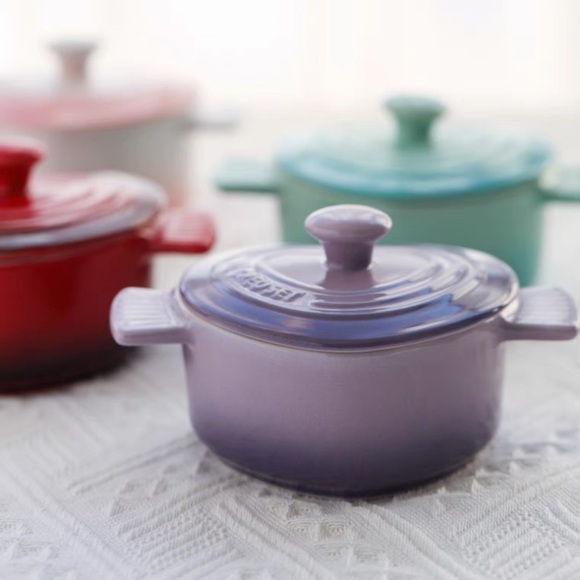 Le Creuset Kitchen Authentic Le Creuset Mint Heart Shaped Small Size Stoneware Poshmark
